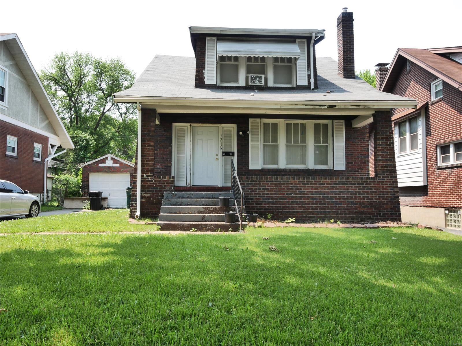 Property Photo: 7210 Normandy Place MO 63121