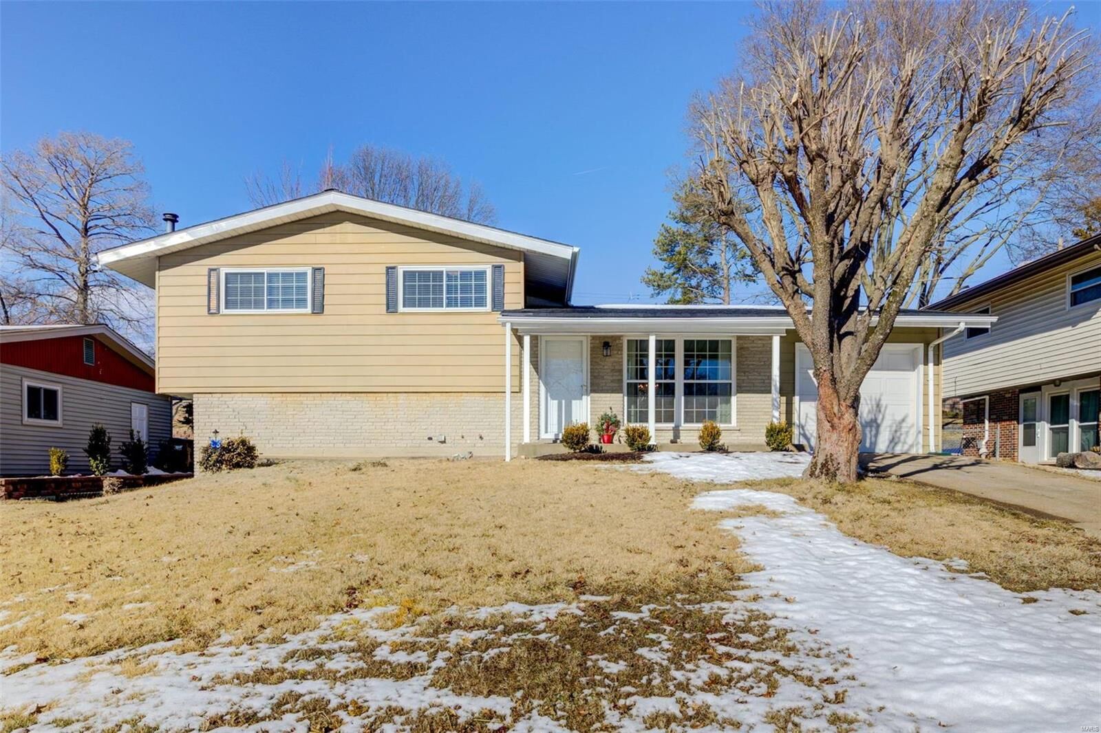 Property Photo: 10737 Larkspur Drive MO 63123
