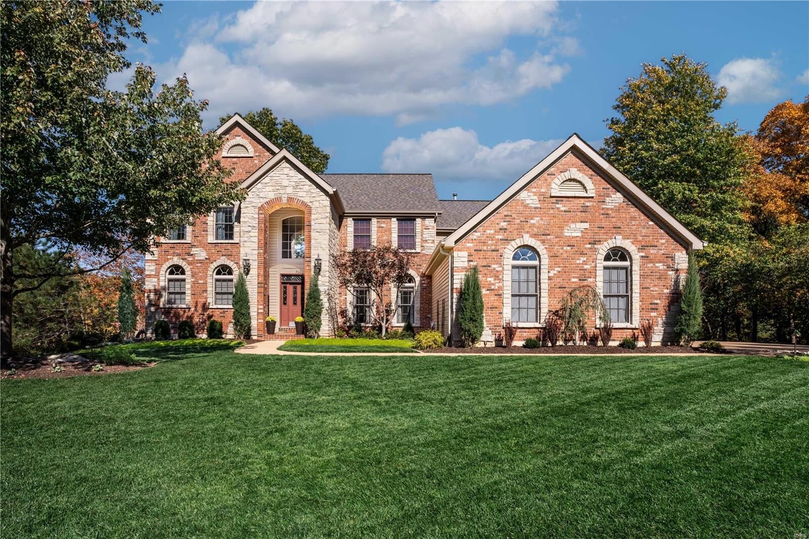 Property Photo: 702 Hesemann Ridge Court MO 63021