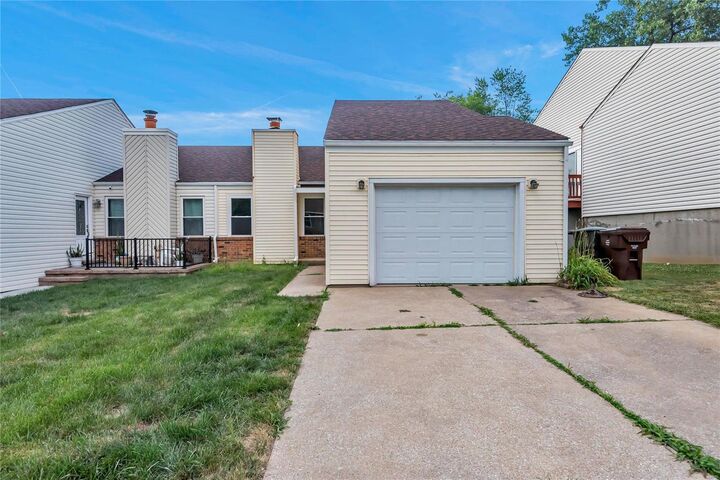 70 Lost Dutchman Drive B  St Peters MO 63376 photo