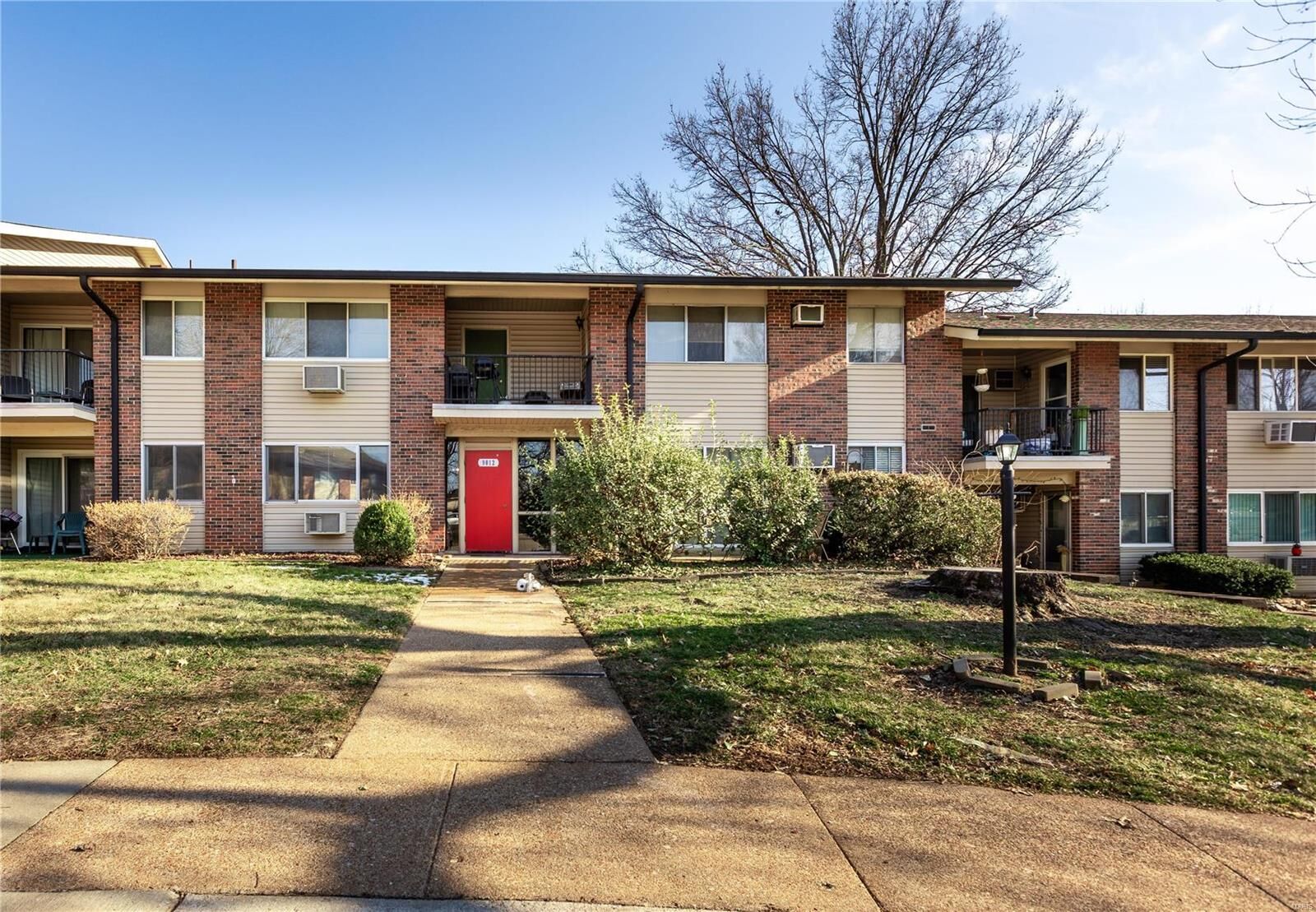 Property Photo:  9012 Villaridge Court B  MO 63123 