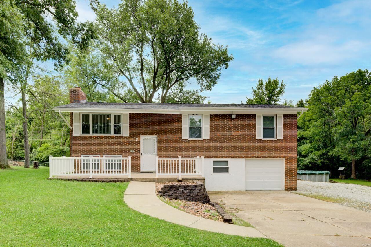 Property Photo:  3926 William Drive  MO 63304 
