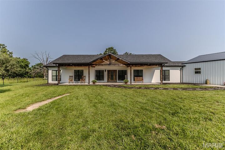 15191 Pecan Drive  Lebanon MO 65536 photo