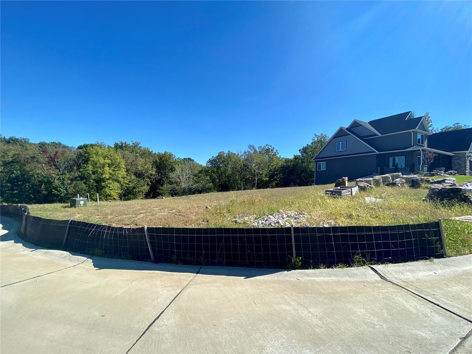 Property Photo:  2033 Lily Avenue  MO 63122 