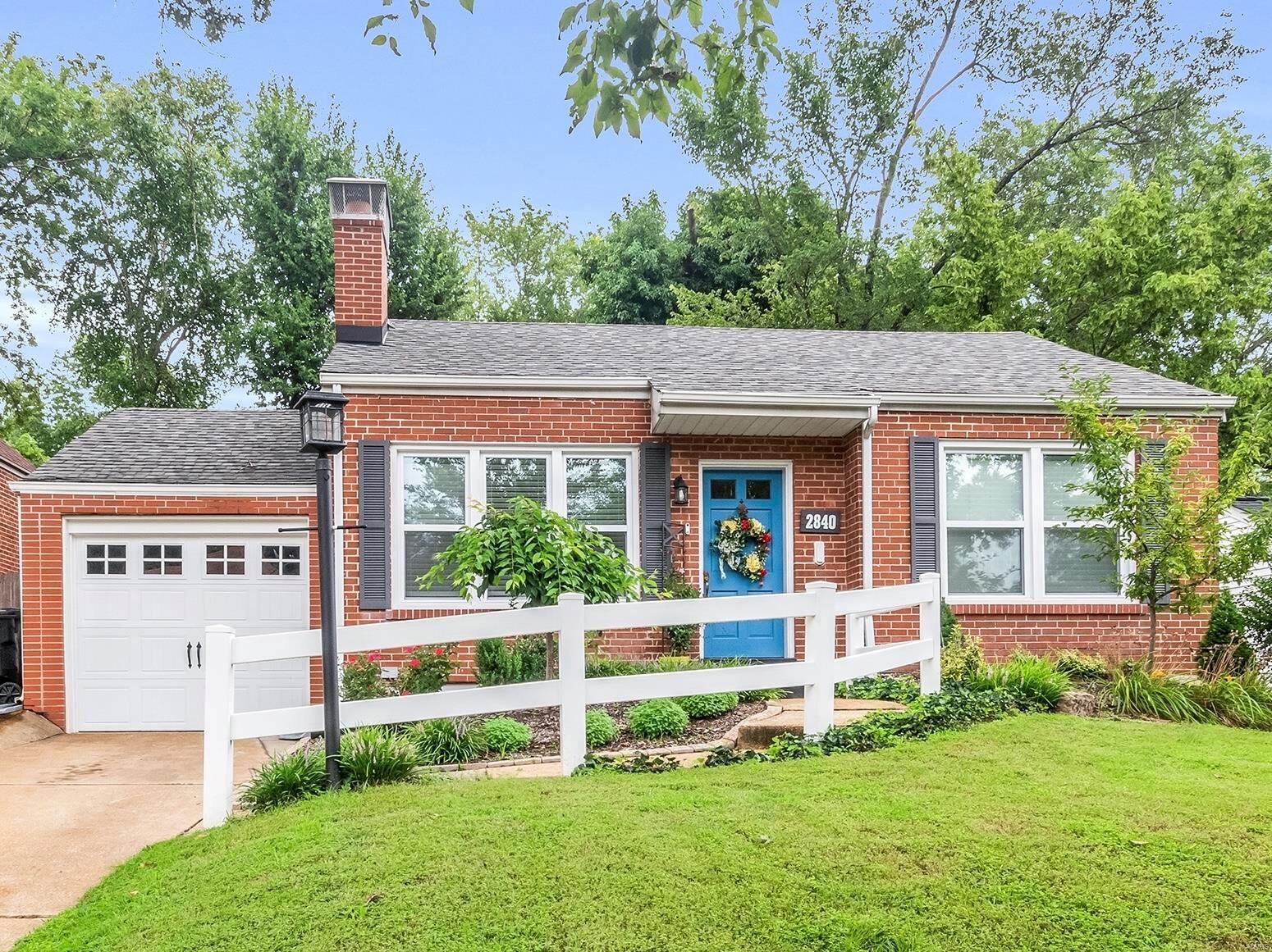 Property Photo:  2840 Manderly Drive  MO 63144 