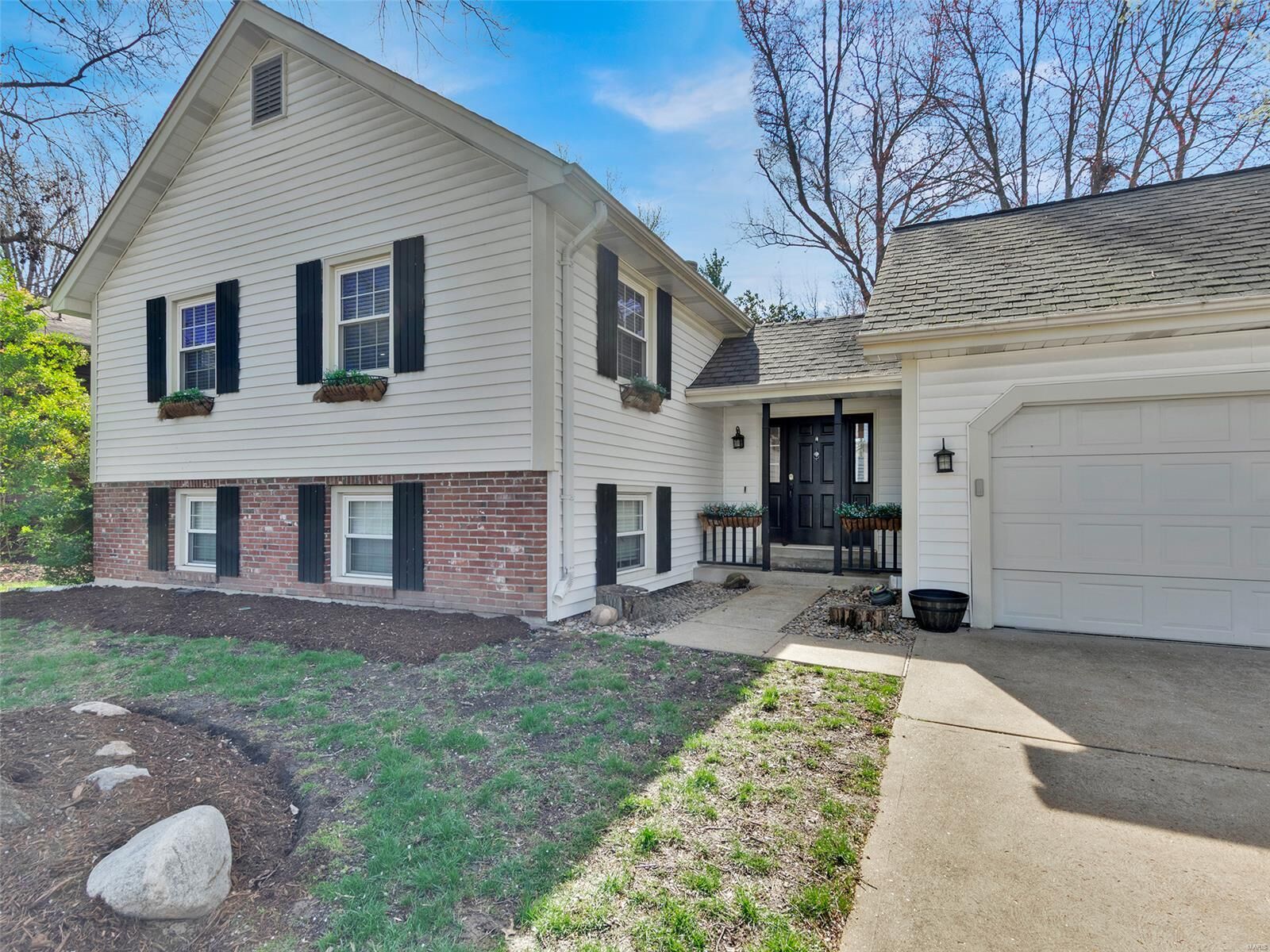 Property Photo: 14978 Country Ridge Drive MO 63017