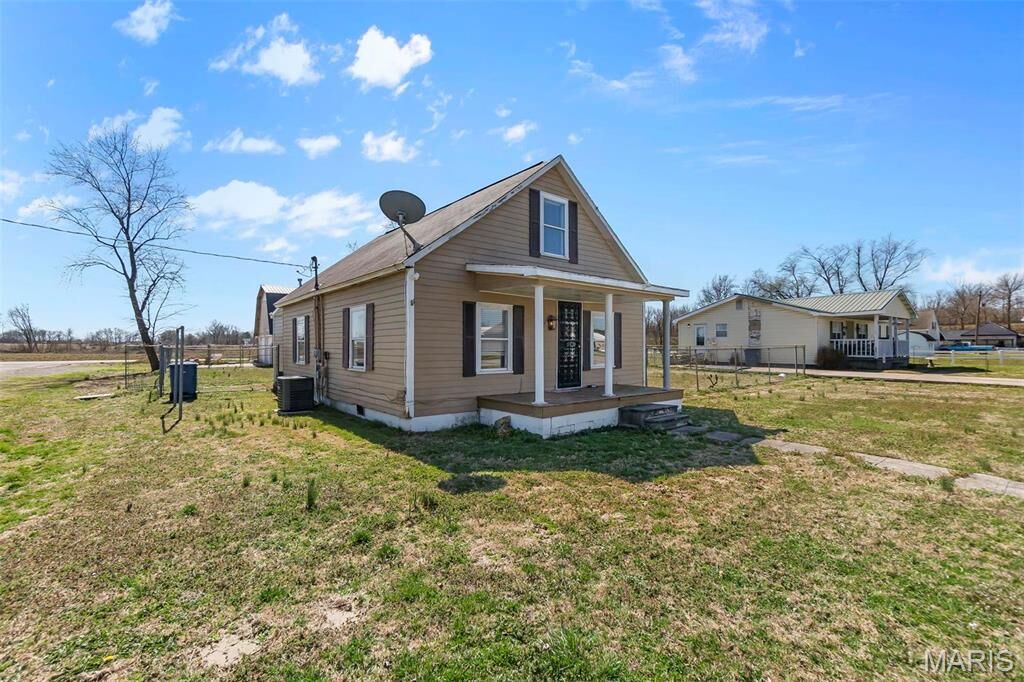 Property Photo: 2501 Ellis Street MO 63780