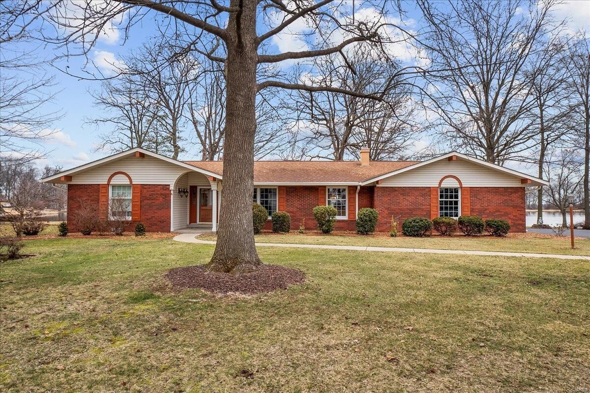Property Photo:  132 Lakewood Drive  IL 62236 