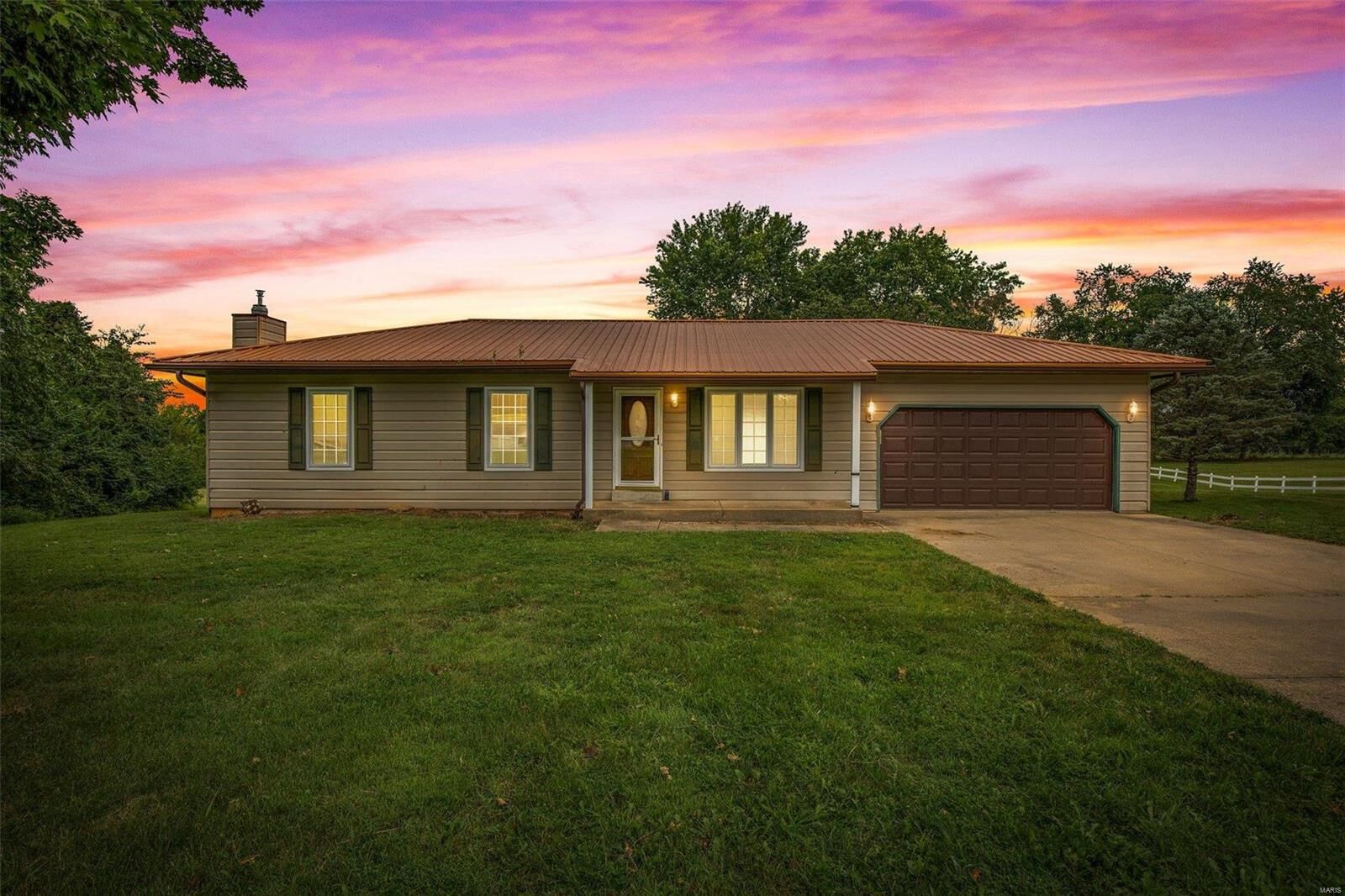 Property Photo: 2020 Sherwood Court MO 63640