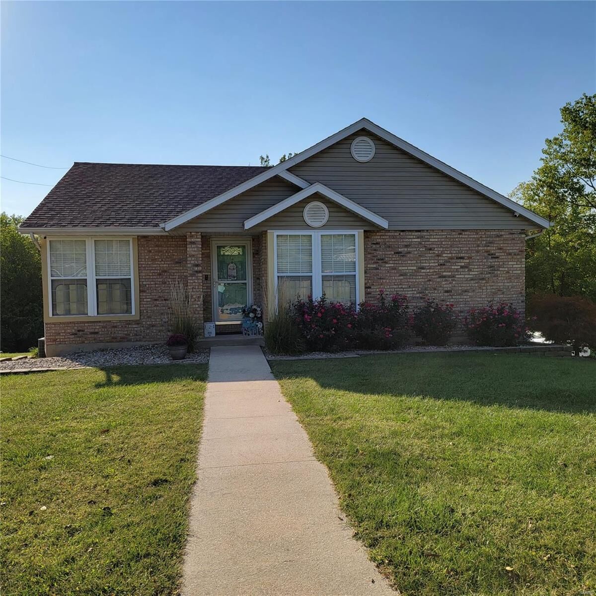 Property Photo:  108 Carriage Road  MO 63401 