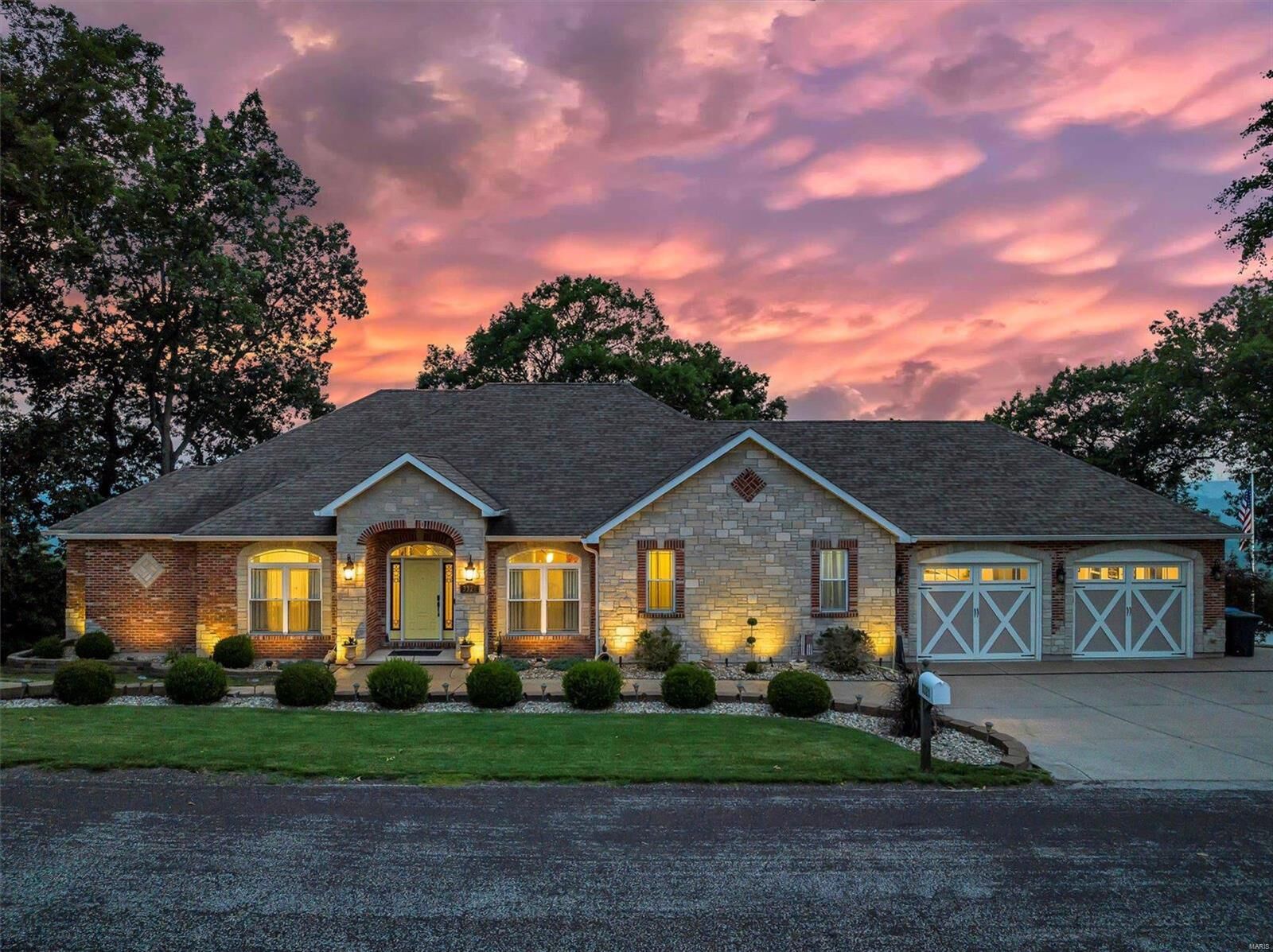 Property Photo: 3321 Franks Court MO 63051