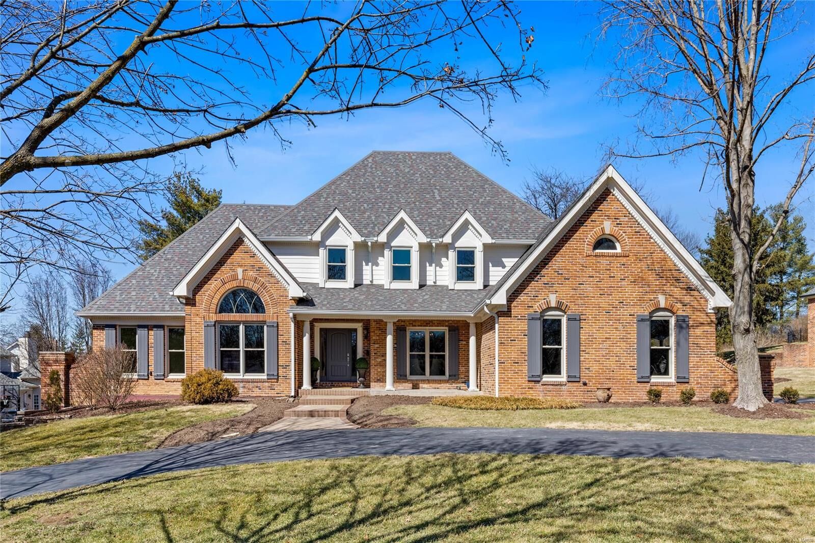 Property Photo: 835 Town And Country Estates Drive MO 63141