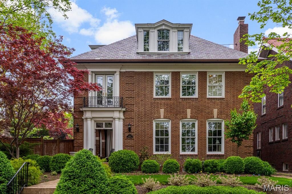 Property Photo: 6927 Waterman Avenue MO 63130