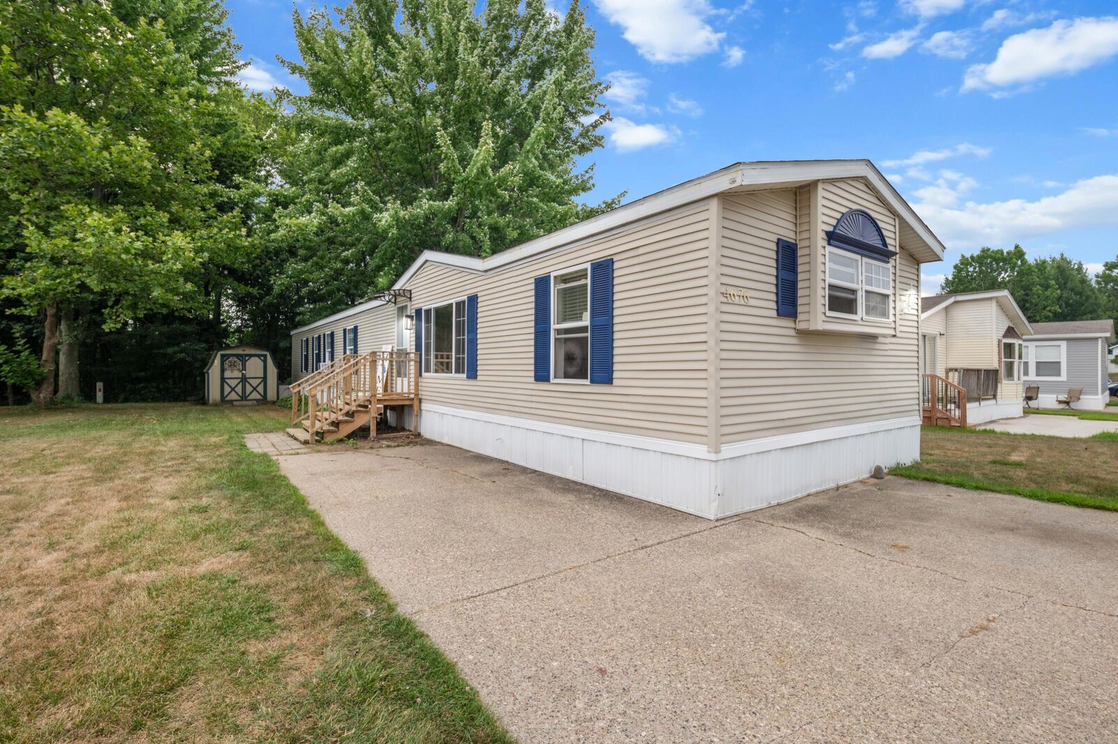 Property Photo:  4676 Gardens Boulevard NW  MI 49534 