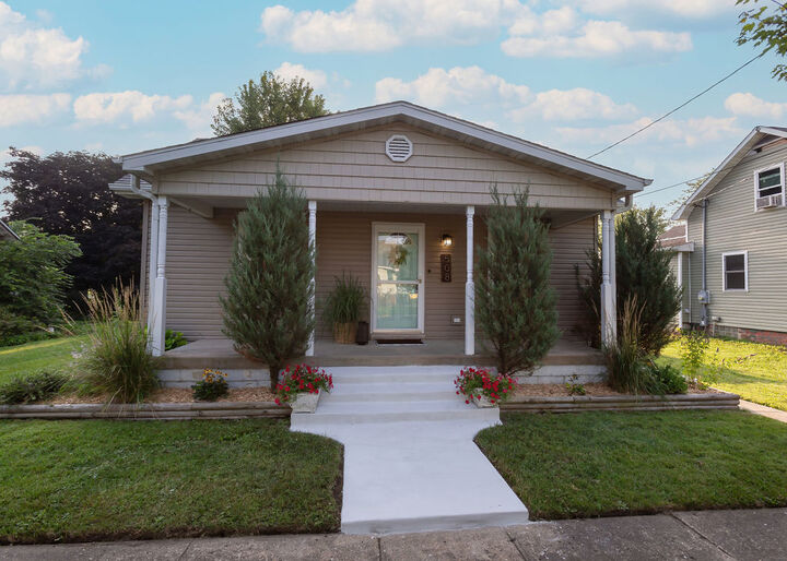Property Photo: 508 N State Street IL 61561