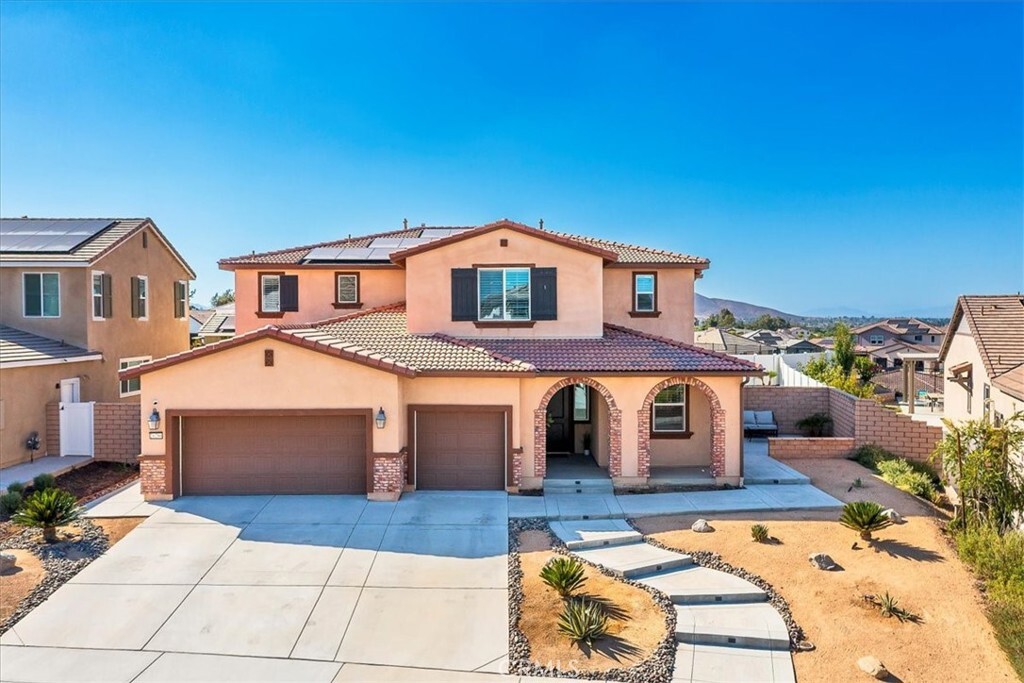 Property Photo:  26286 Silver Birch Drive  CA 92584 