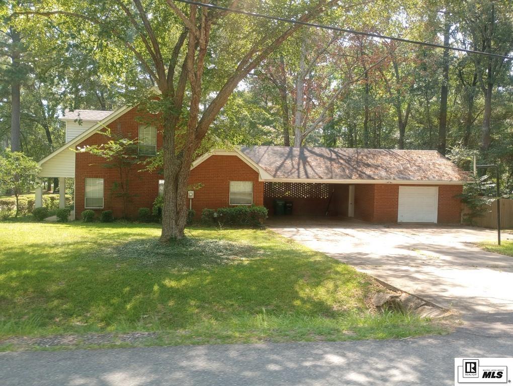 Property Photo: 1400 E Pecan Avenue LA 71220