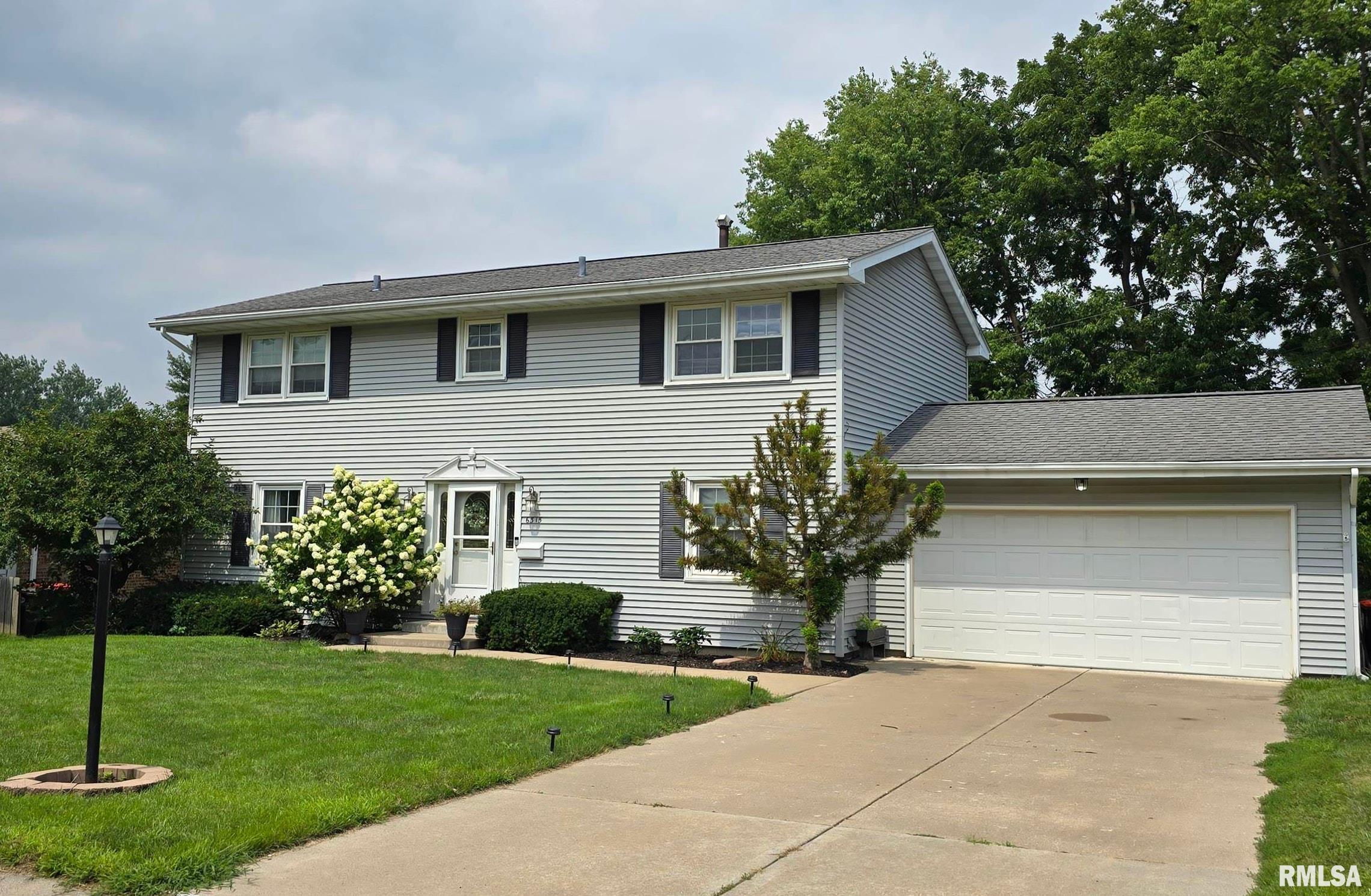 Property Photo: 6315 N Riviera Court IL 61614