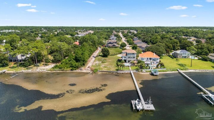 Property Photo: 1709 Brooke Beach Dr FL 32566