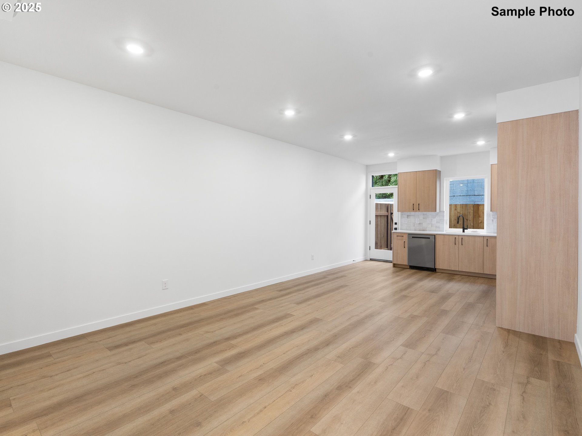 Property Photo: 3843 N Willis Blvd 3 OR 97217
