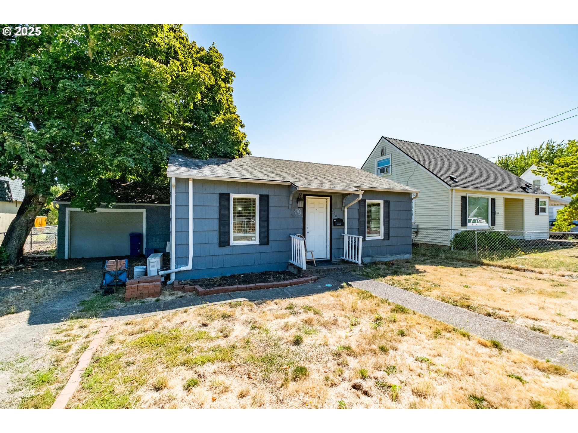 Property Photo:  820 Rosemont Ave  OR 97304 