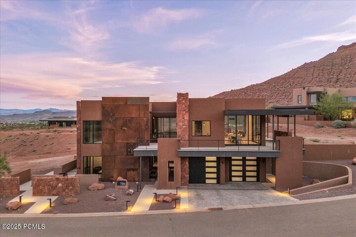Property Photo:  784 N Sanctuary Place  UT 84738 