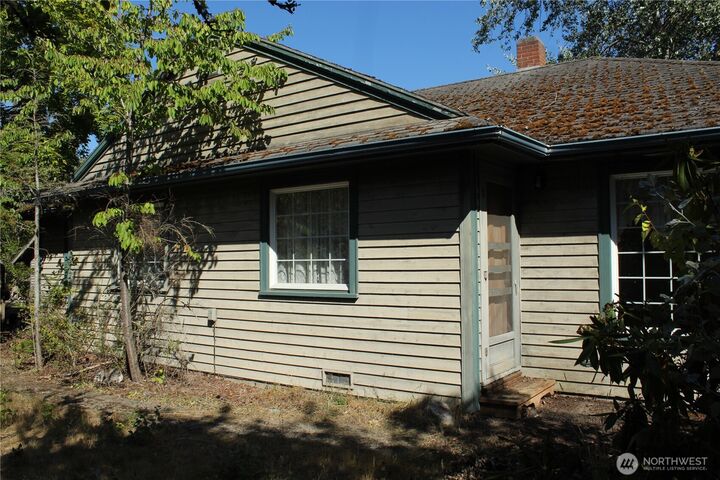 Property Photo: 3301 S Discovery Road WA 98368