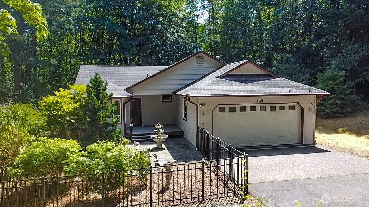 Property Photo:  6129  Northill Drive SW  WA 98512 