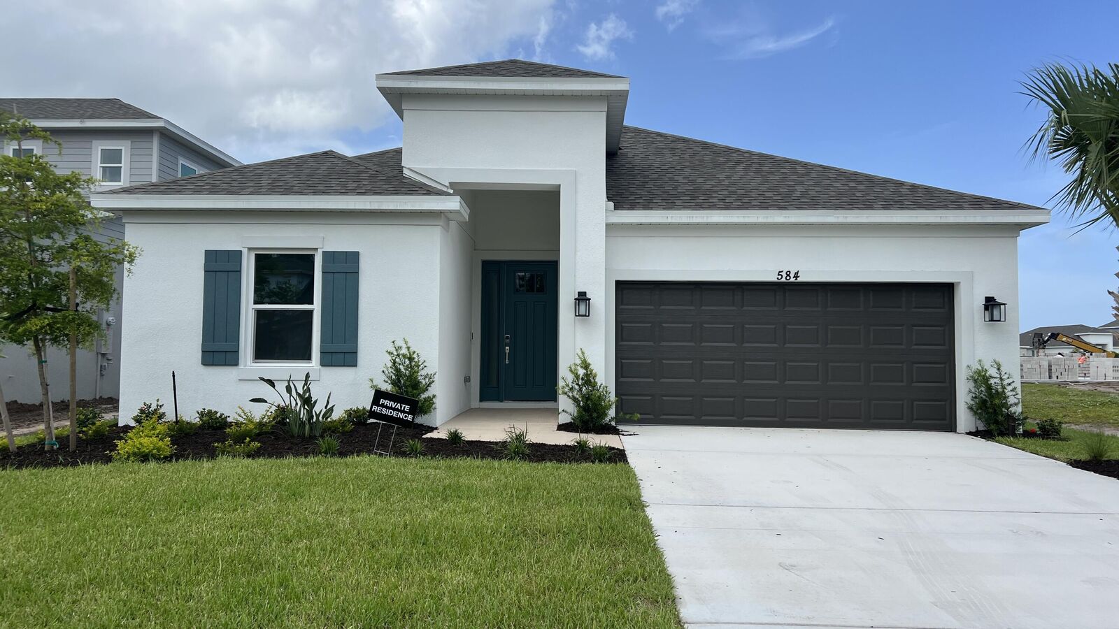 Property Photo: 584 SE Ranch Oak Circle FL 34984