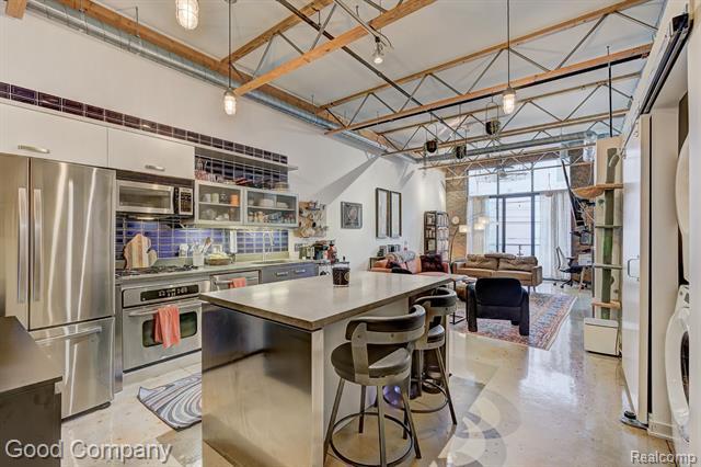 Property Photo: 111 N Main Street 209 MI 48067