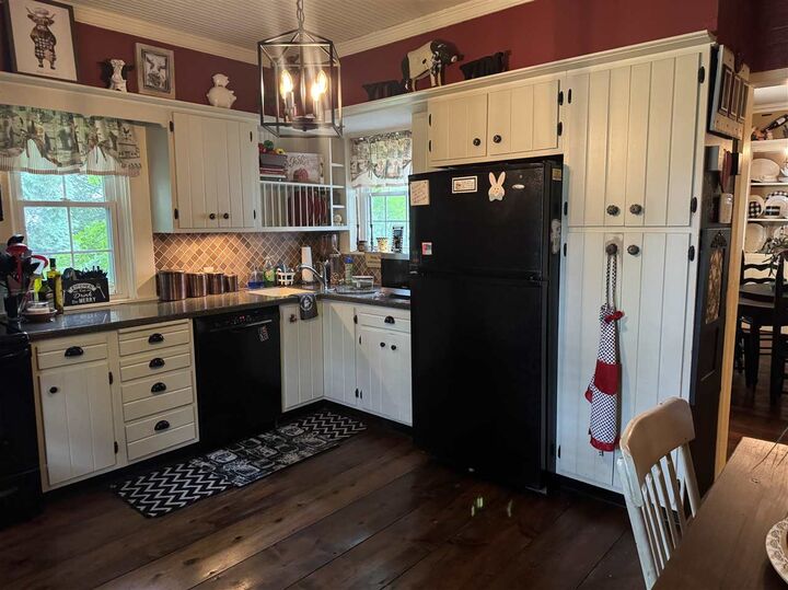 Property Photo: 907 Henley Road South IN 47374