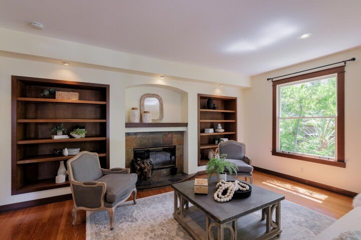 Property Photo:  1245 Waverley Street  CA 94301 