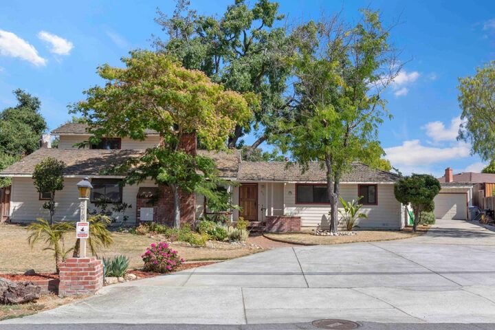 Property Photo:  876 Dry Creek Road  CA 95008 