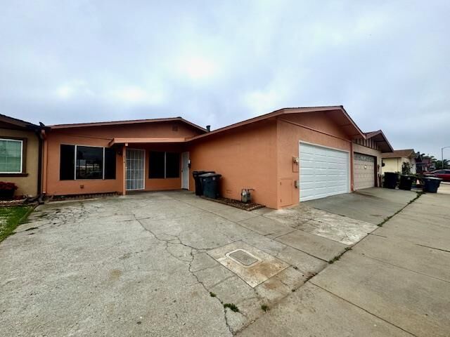 Property Photo:  634 Yreka Drive  CA 93906
