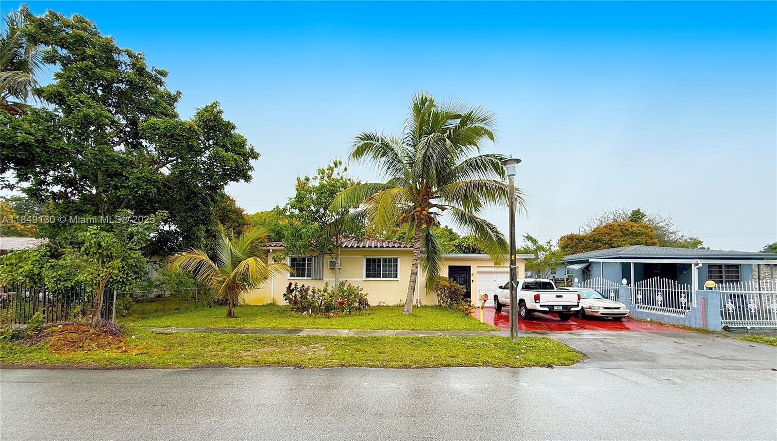 1185 NW 134th St  North Miami FL 33168 photo