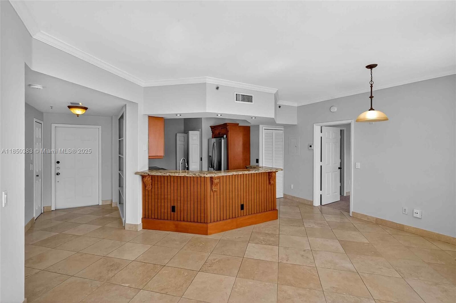 Property Photo: 3255 NE 184th St 12405 FL 33160