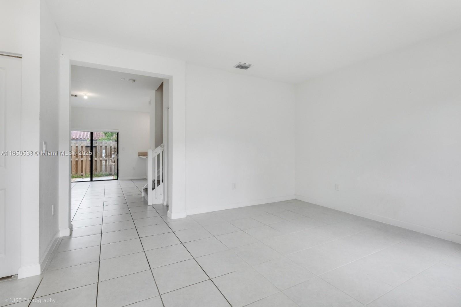 Property Photo: 20944 NE 8th Ave 20944 FL 33179