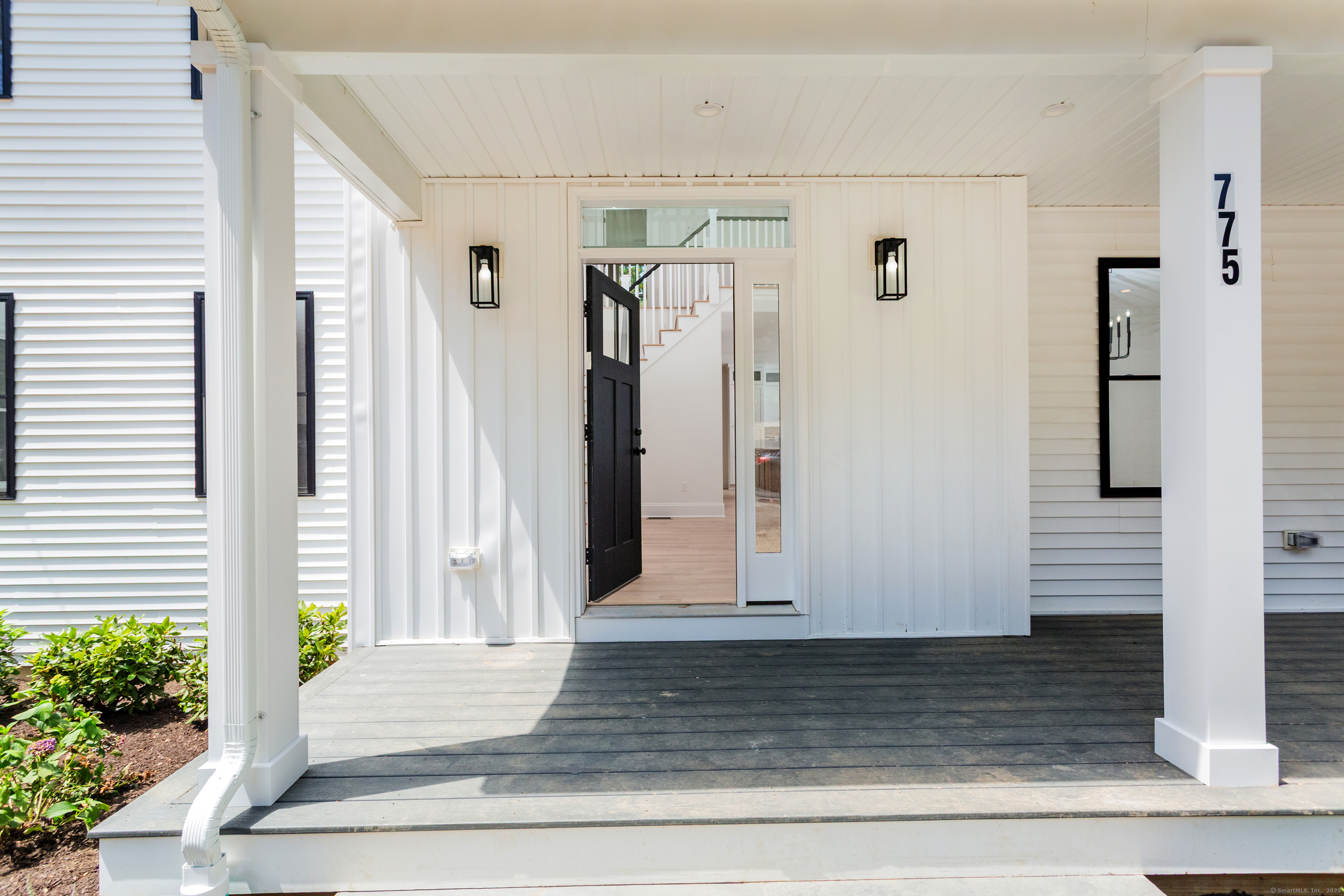 Property Photo:  815 James Farm Road  CT 06614 