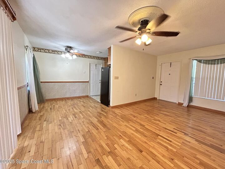 Property Photo:  2545 Johnson Drive  FL 32796 