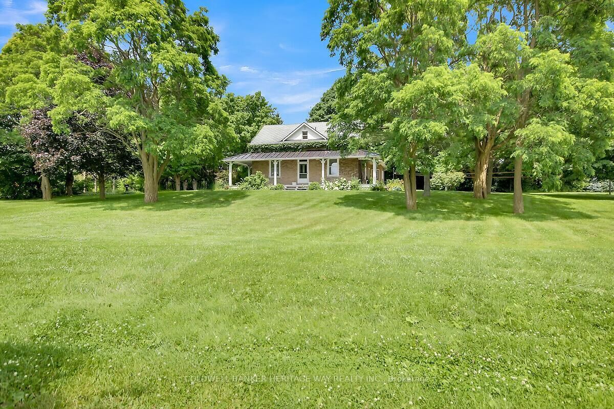 Photo de la propriété: 120 Kilmarnock Road ON K7A 5B8