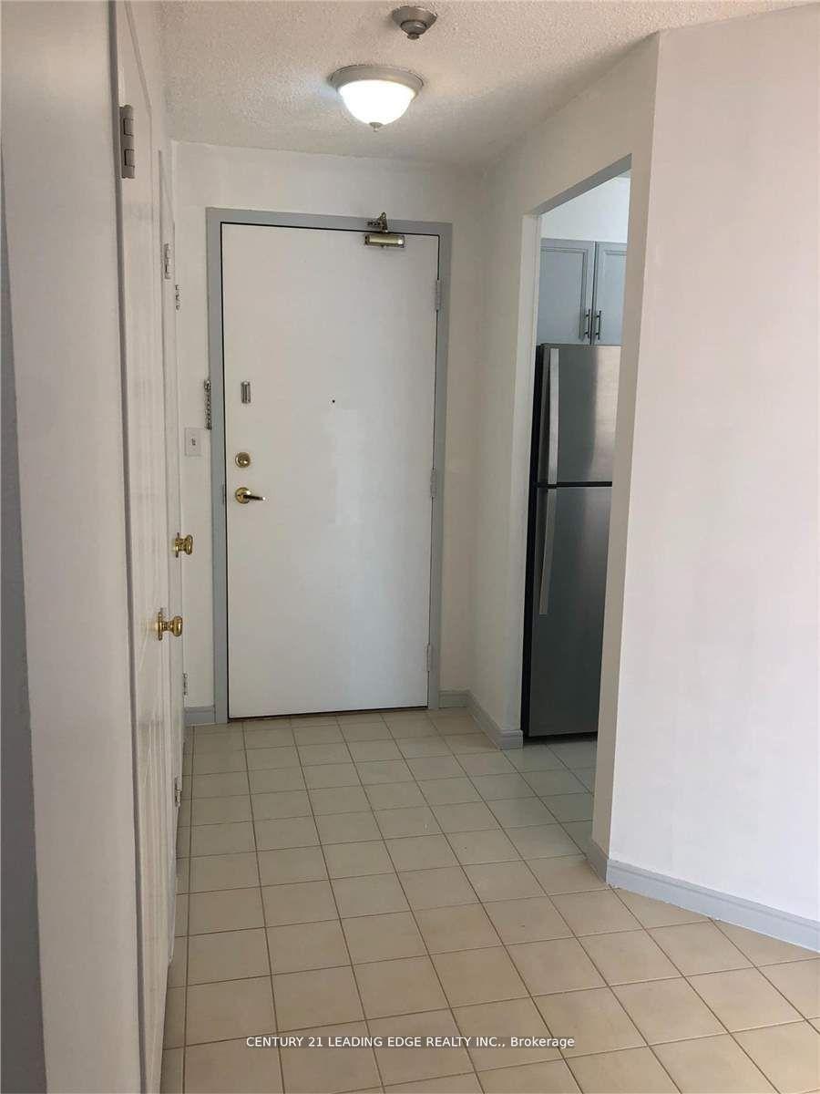 Property Photo: 400 McLevin Avenue 310 ON M1B 5J4