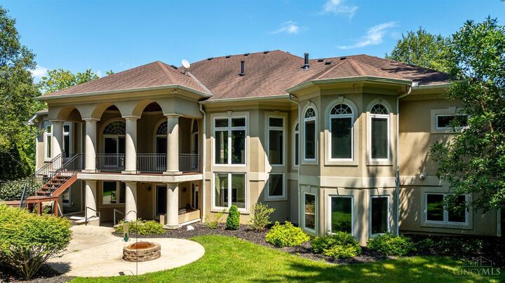 Property Photo:  702 Winding River Boulevard  OH 45039 