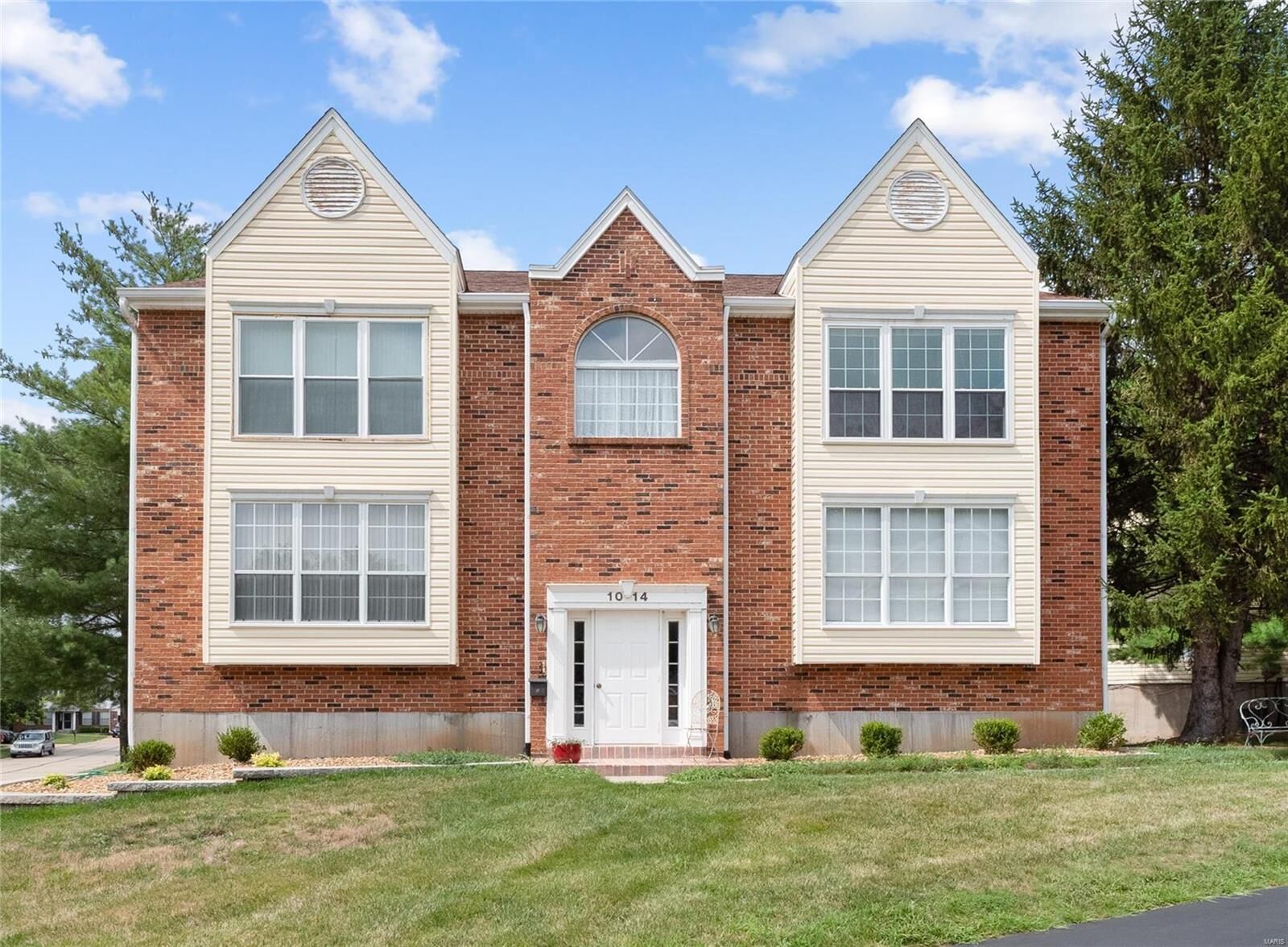 Property Photo:  1014 Gifford Court D  MO 63031 