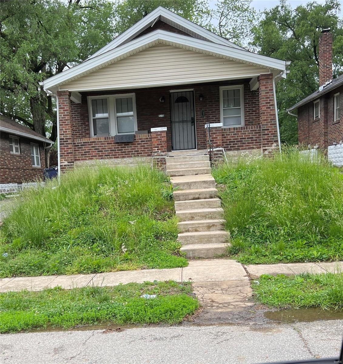 Property Photo:  6104 Huntsville Avenue  MO 63120 