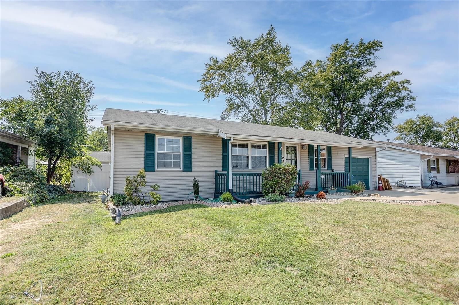 Property Photo:  1216 W Pontoon Road  IL 62040 