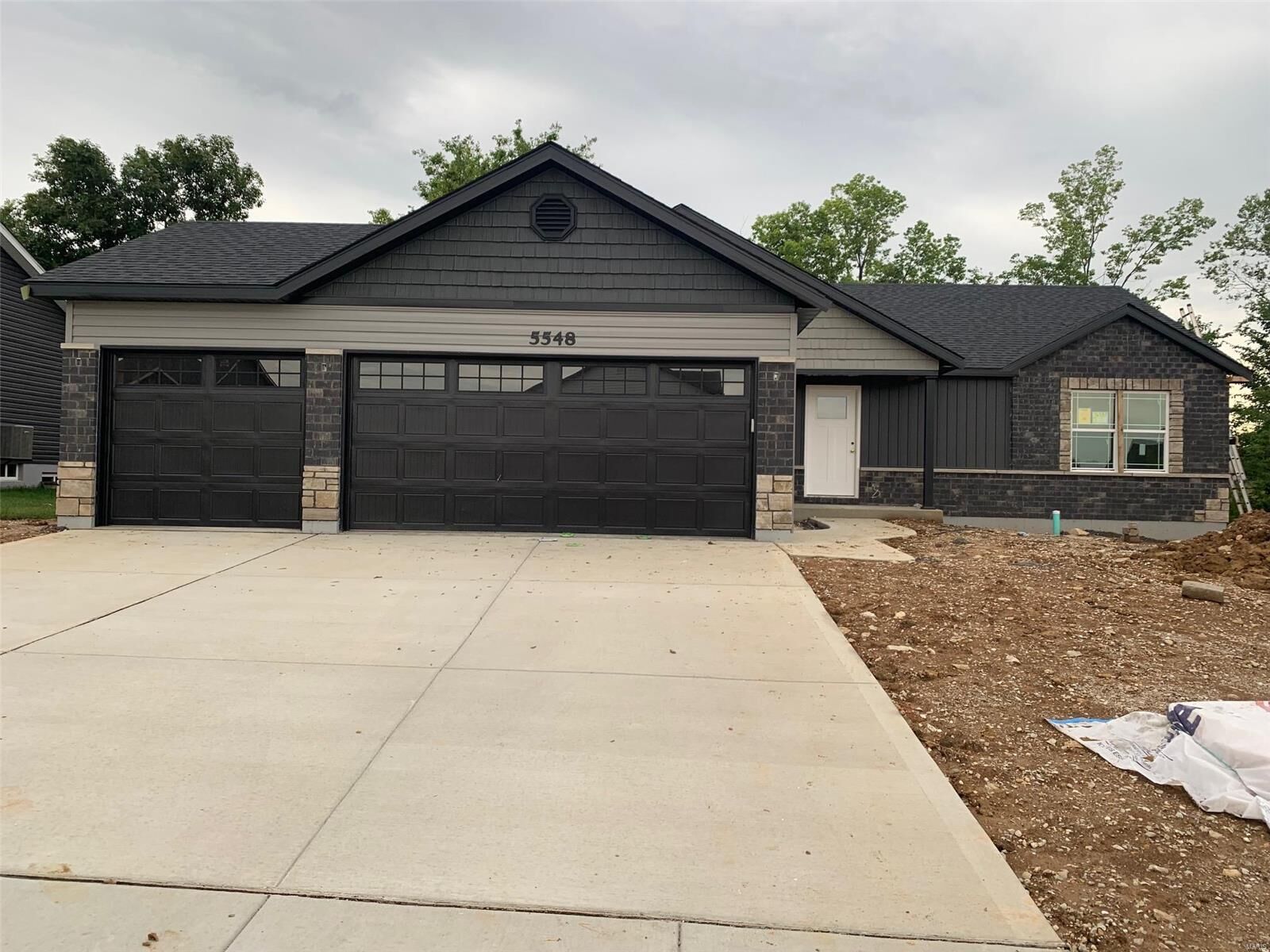 Property Photo: 5548 Autumn Trace Parkway MO 63385