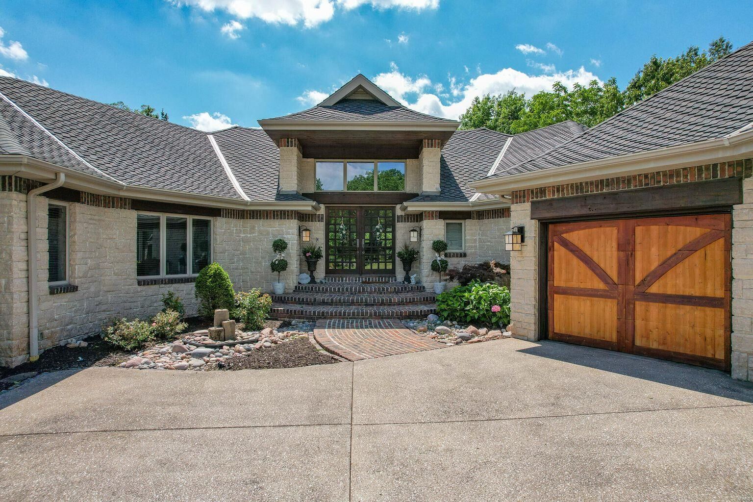Property Photo: