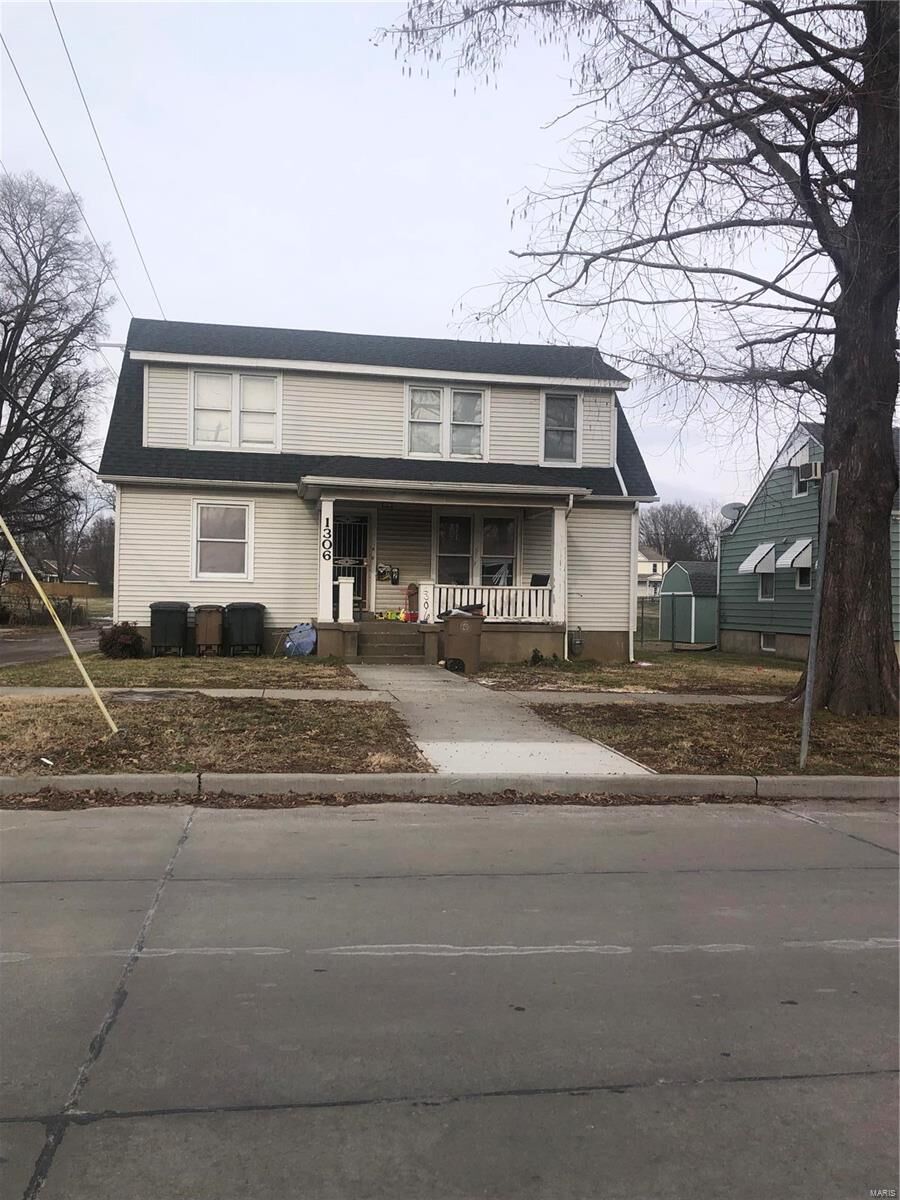 Property Photo:  1306 Good Hope Street  MO 63703 