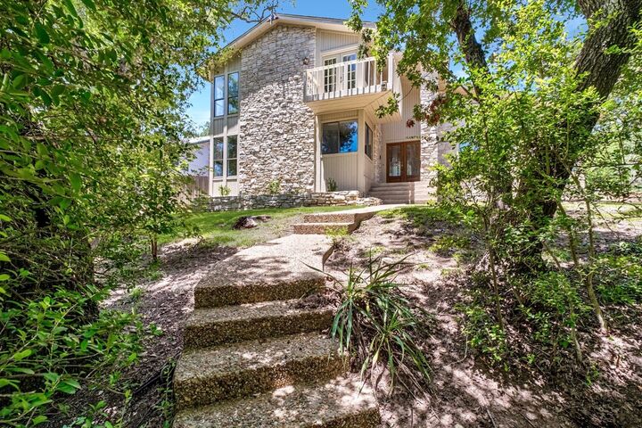 Property Photo: 9602 Petite Cove Ii TX 78750