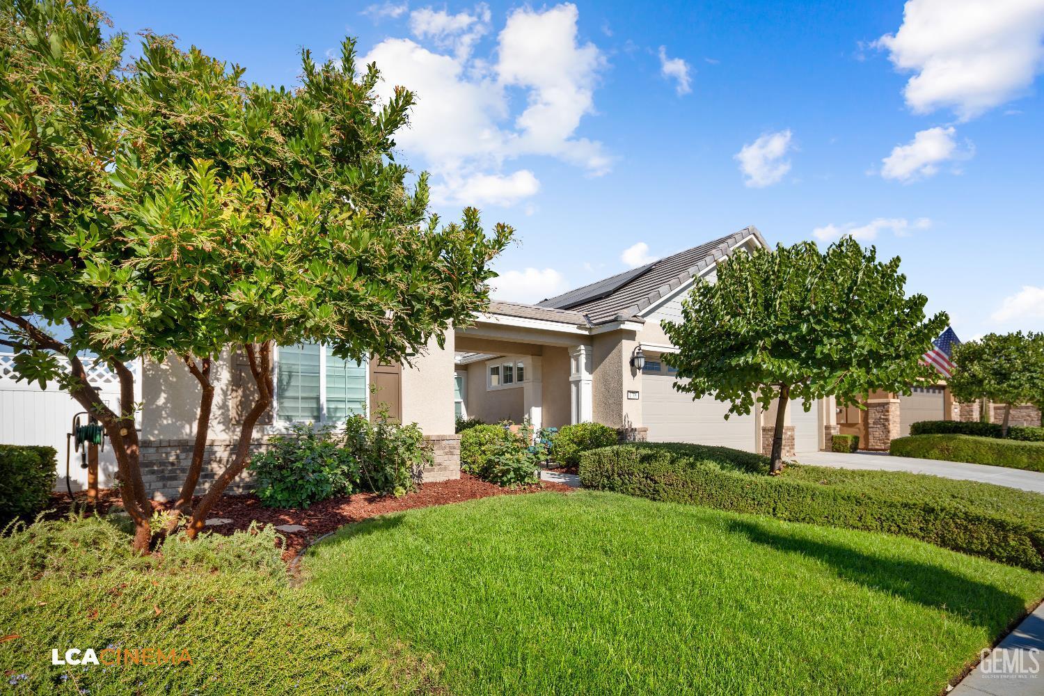 Property Photo:  1709 Apsley Court  CA 93311 